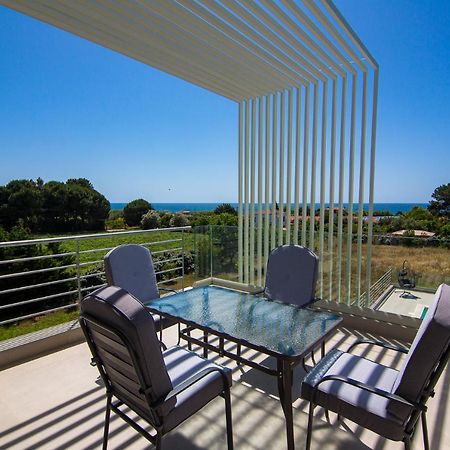 Io Luxury Pool & Hot Tub Suites Preveza Esterno foto
